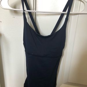 Lululemon women’s workout top